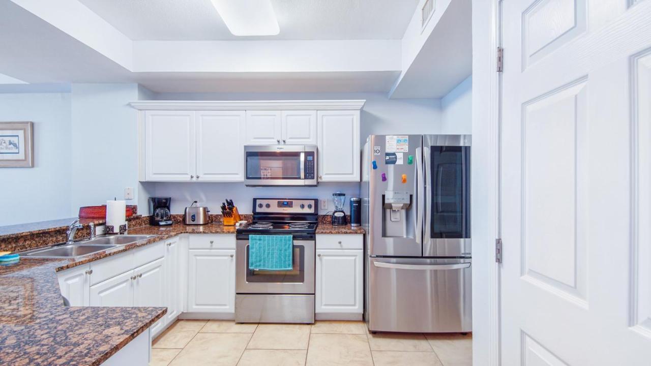 פנמה סיטי ביץ' Beachfront Spacious Renovated Condo - Pools, Hot Hub, Spa - Walk To Pier Park In Pcb מראה חיצוני תמונה