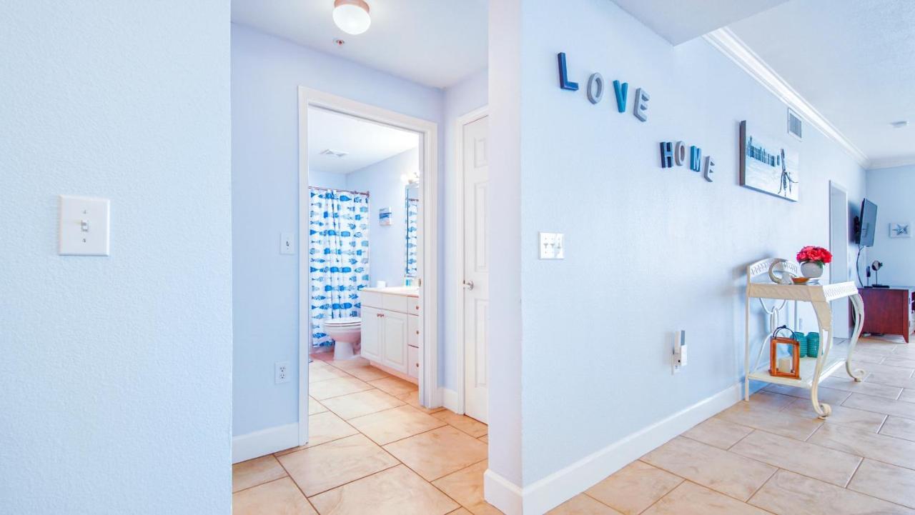 פנמה סיטי ביץ' Beachfront Spacious Renovated Condo - Pools, Hot Hub, Spa - Walk To Pier Park In Pcb מראה חיצוני תמונה