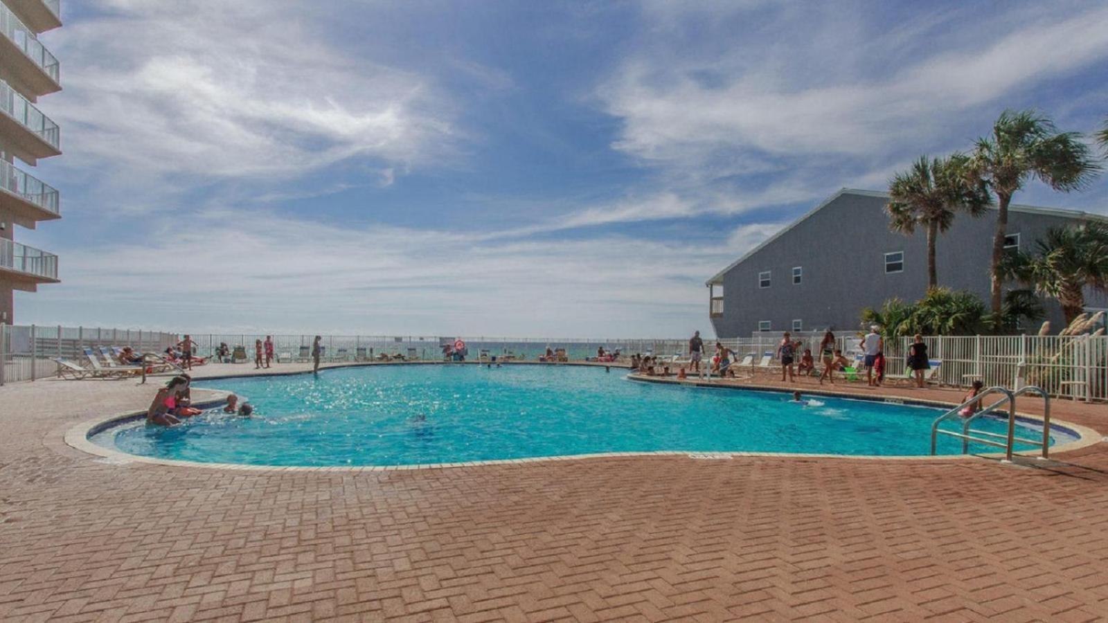 פנמה סיטי ביץ' Beachfront Spacious Renovated Condo - Pools, Hot Hub, Spa - Walk To Pier Park In Pcb מראה חיצוני תמונה
